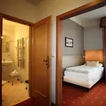 Paris 호텔 마리안스케 라즈네