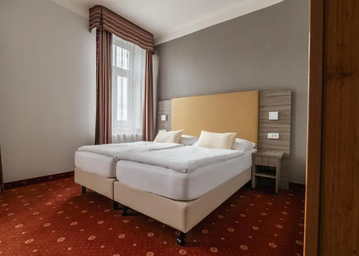 Hotel Paris 3*